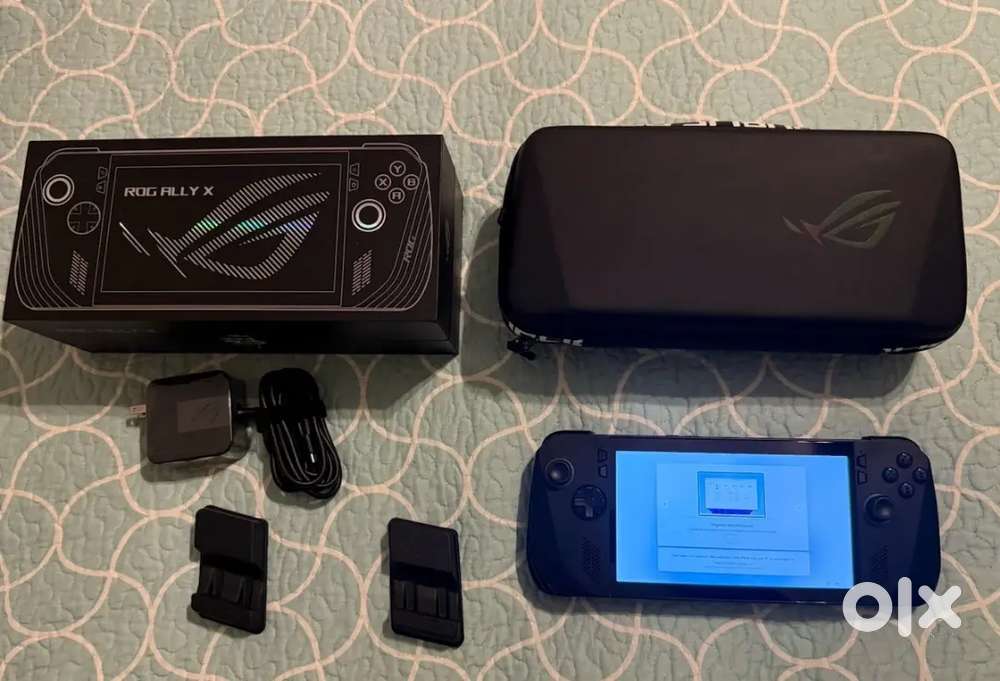 ASUS ROG Ally X Handheld Game Console 7 IPS FHD 24GB 2TB AMD