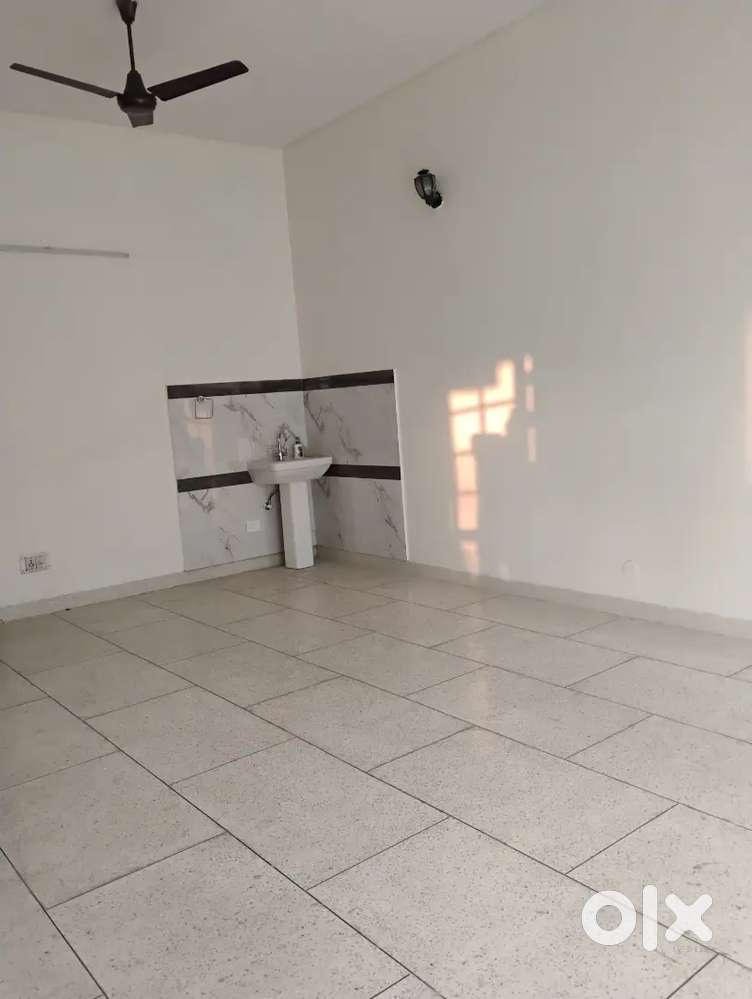 2 BHK With Car Parking At First Floor Vivekanand Gram Near Jogiwala