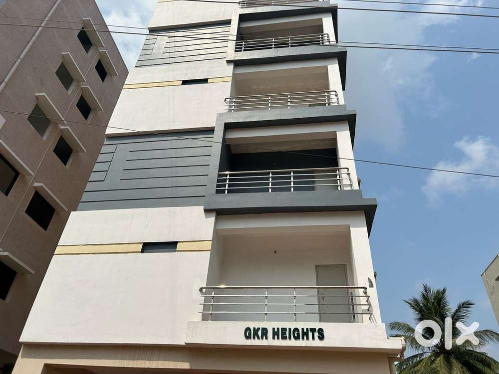 East facing 3BHK 1350 sft flat for sale 5th floor
