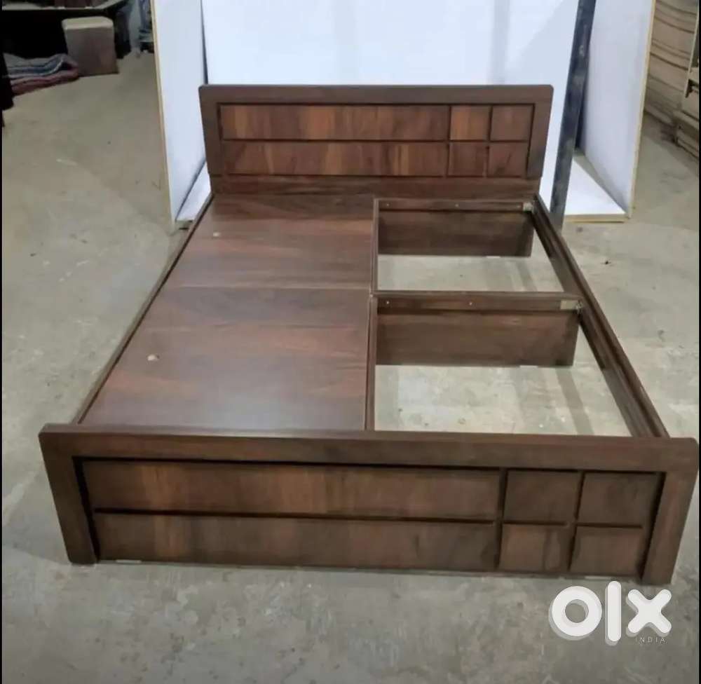 PATTI BED QUEEN SIZE