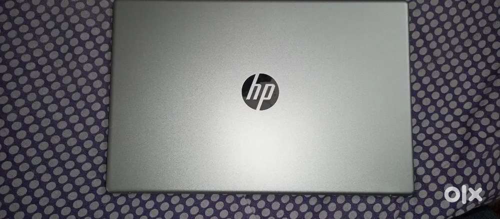 HP laptop 8 months old.Urgent need of money
