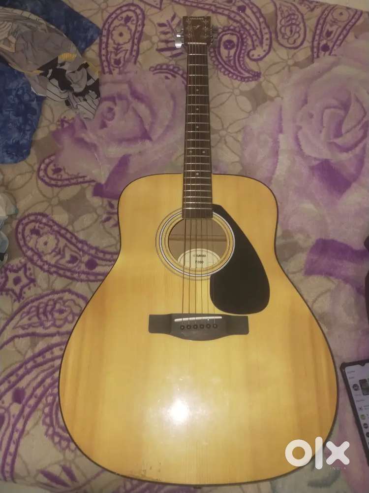 Yamaha guitar for sale less used