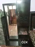 Full body mirror dressing