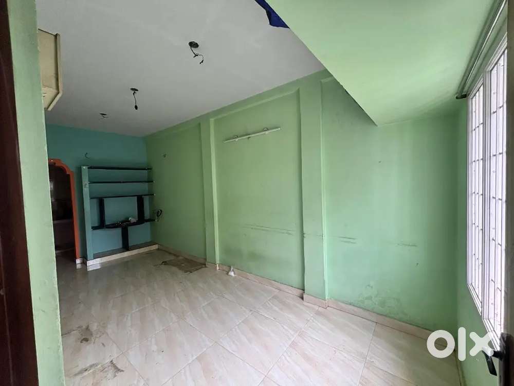 Vaasthu done , near Koyambedu and 15g bus stand nearby