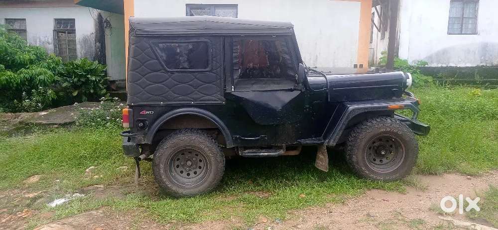 Mahindra jeep