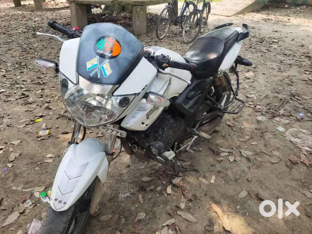TVS Ap ache RTR