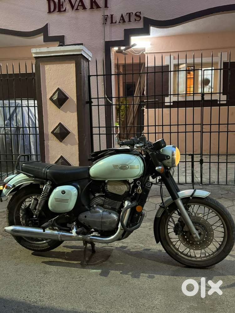 Showroom condition with showroom service bill