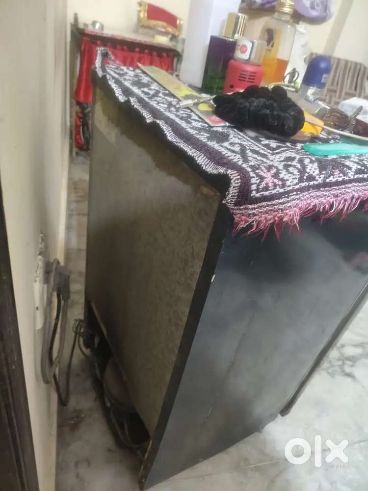 Small fridge for office and all