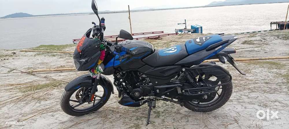 Bajaj Pulsar 125