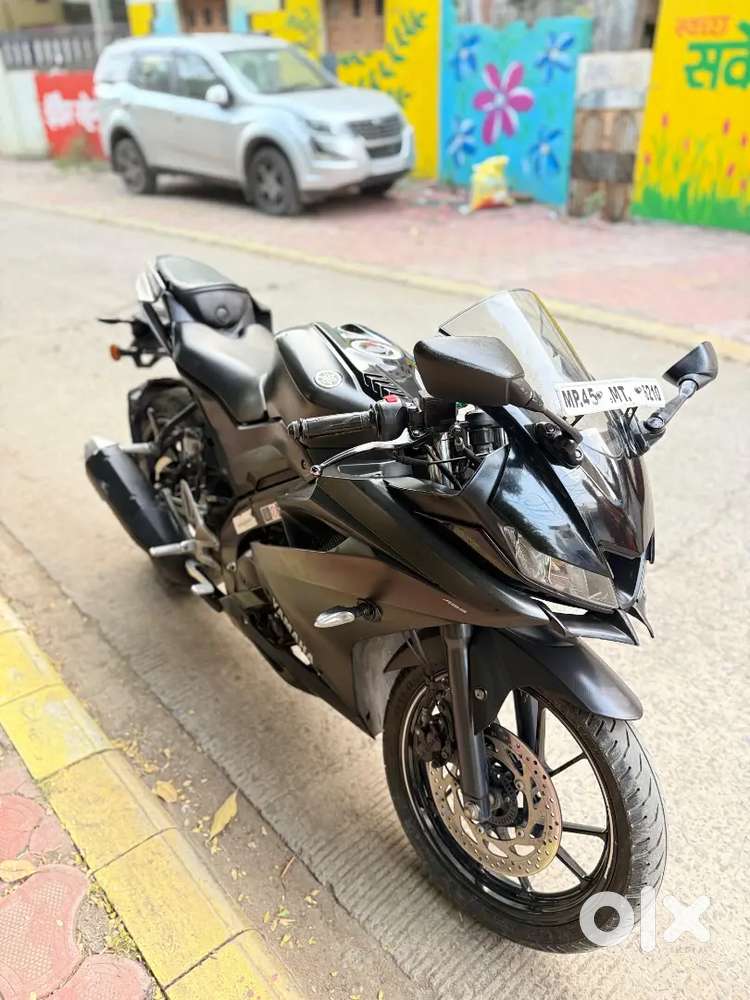 Gadi very Good condition , black colour, argent sell for bike r15 v3 .