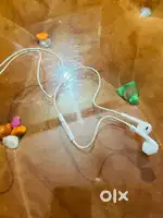 Iphone earphone