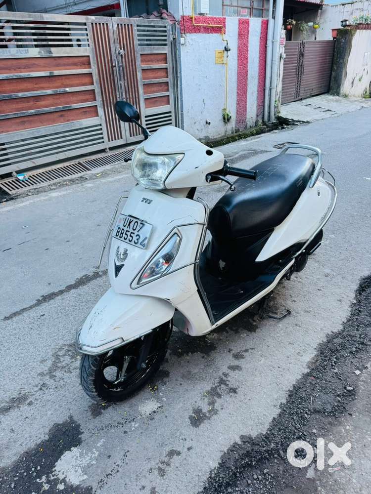 TVS Jupiter 2014 Model km 28000 First Owner full insurance