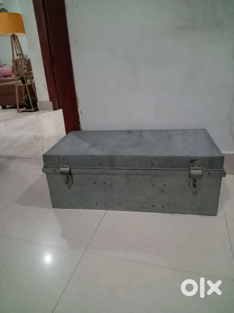 Iron box for army person