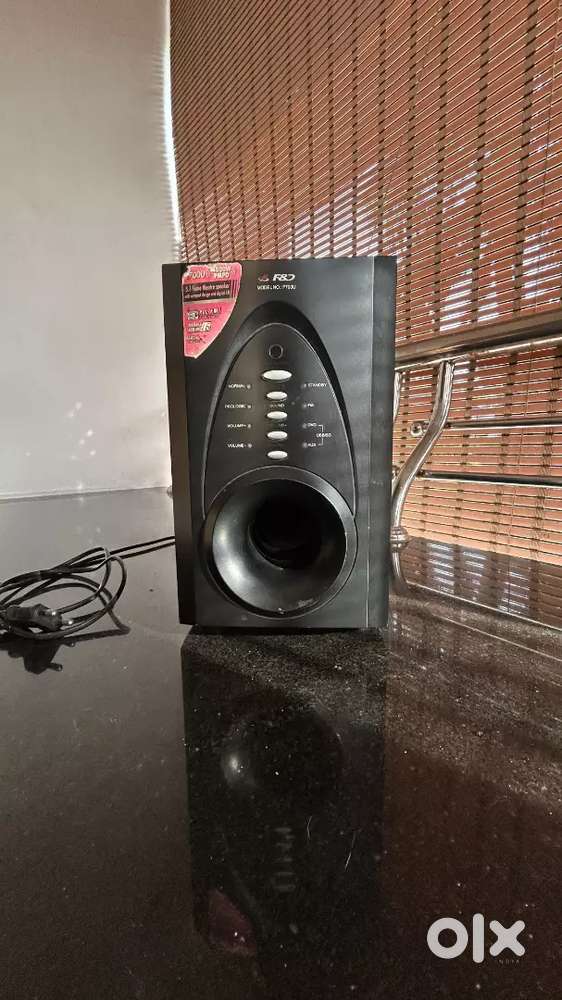 F&D - F700U Multimedia music system subwoofer