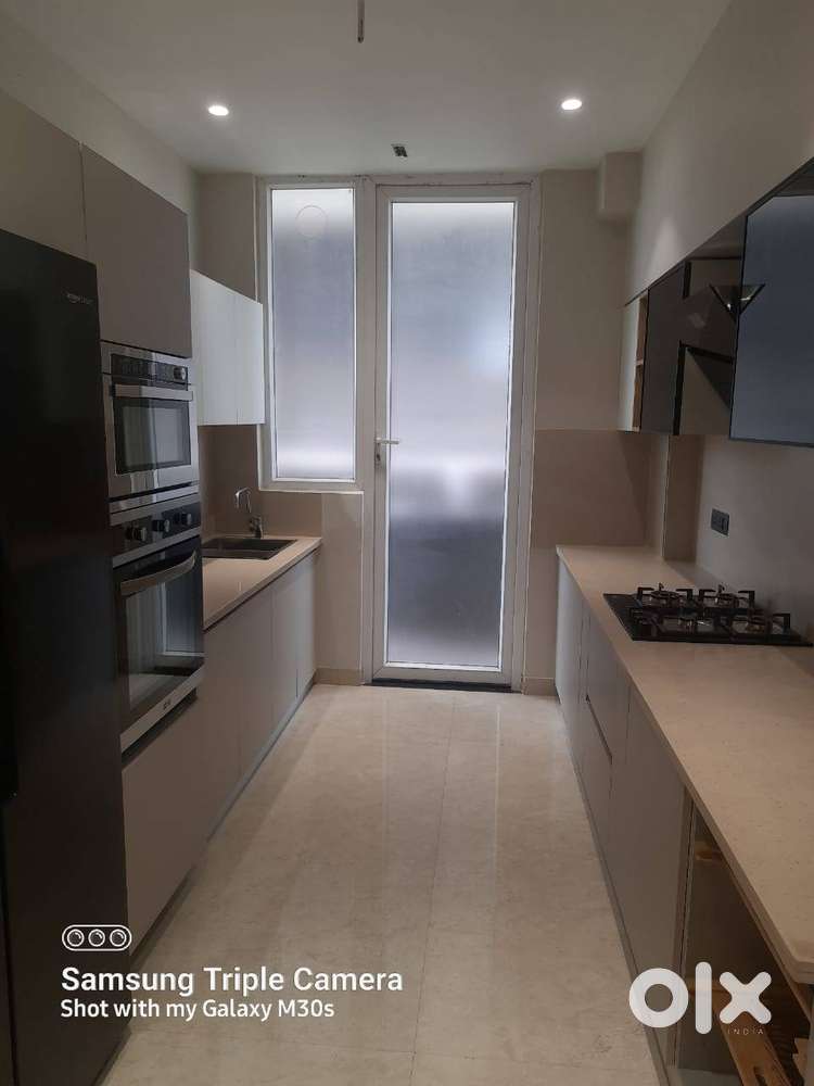 Fully Luxury 3 BHK Flat in peermuchalla, Zirakpur