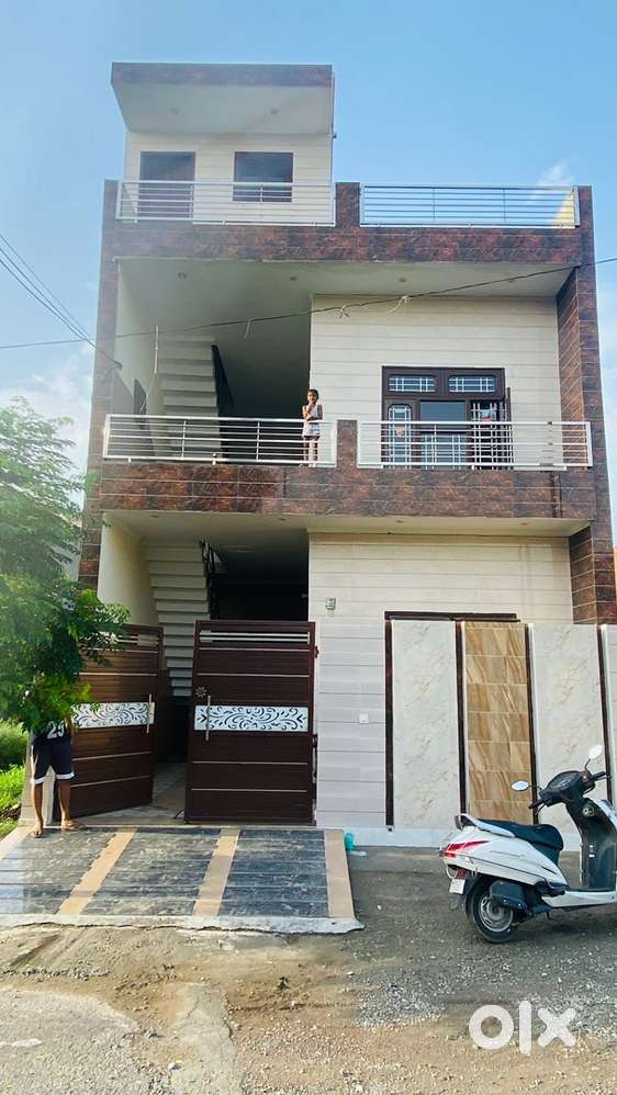 Newly built house 1 floor for rent outside stairs(independent floor)