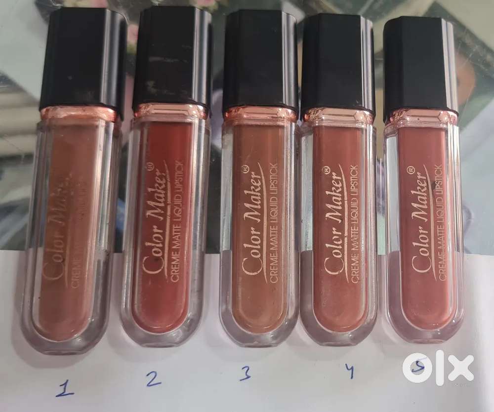 Color maker lipstick
