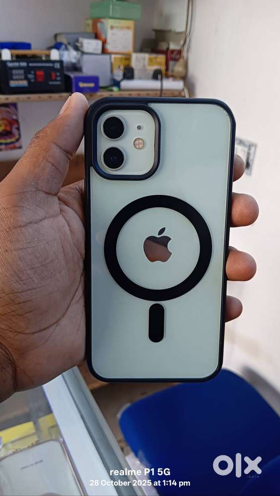 Apple I phone 12 5g (64)Gb brand New