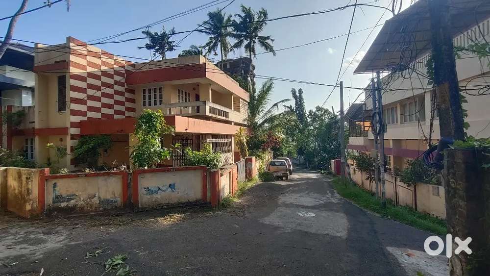 PROPERTY FOR SALE IN NEAR  PLAMOODU JUNCTION PATTOM
