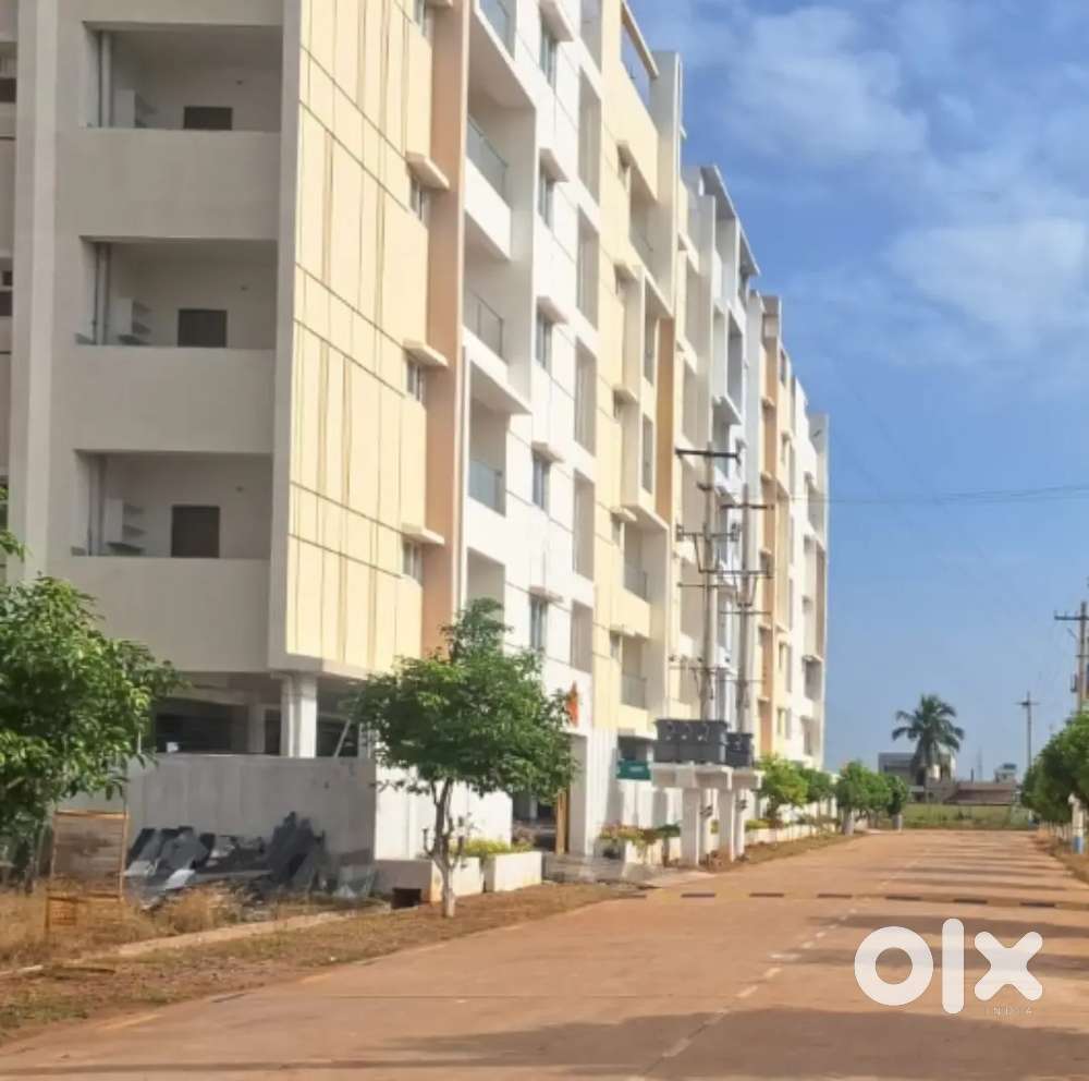 మన కాకినాడ ప్రైమ్ లొకేషన్ లో apsp దగ్గర అపార్ట్మెంట్ సేల్ కి కలవు