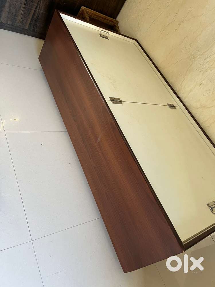 Diwaan  Half box bed available for sale