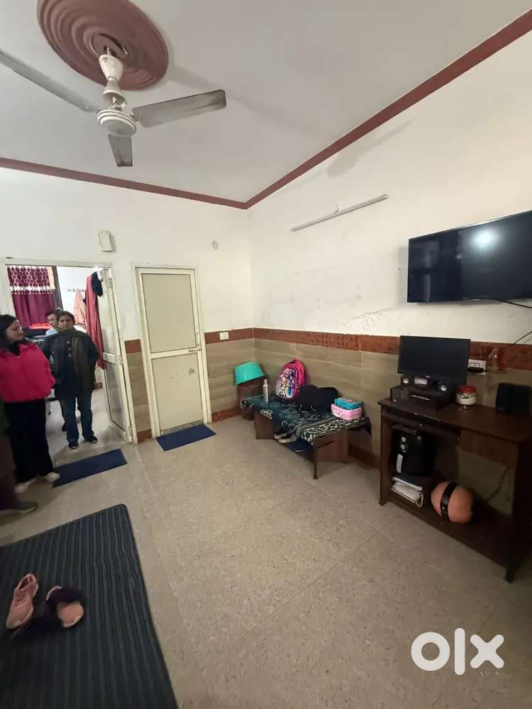 Proper 1bhk for sale very good condition and location