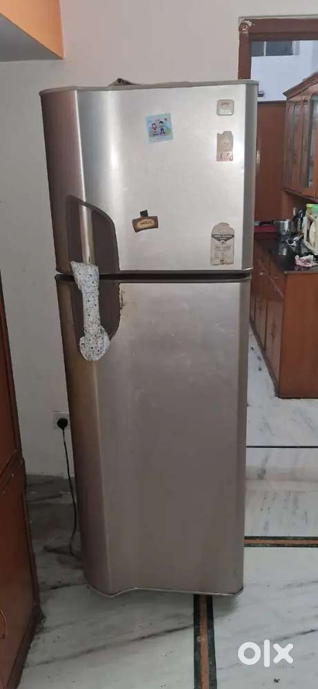 Godrej fridge double door gross 304 ltr