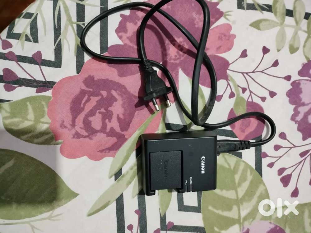 DSLR  CAMERA LENCE BATTERY  CHERGER  WITH MY ORIGINAL BILL.