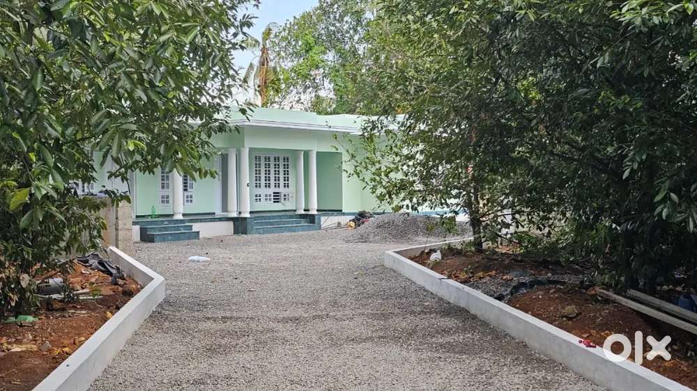 13 cent, 4 bhk House for Sale near Vaikom Mahadeva Temple