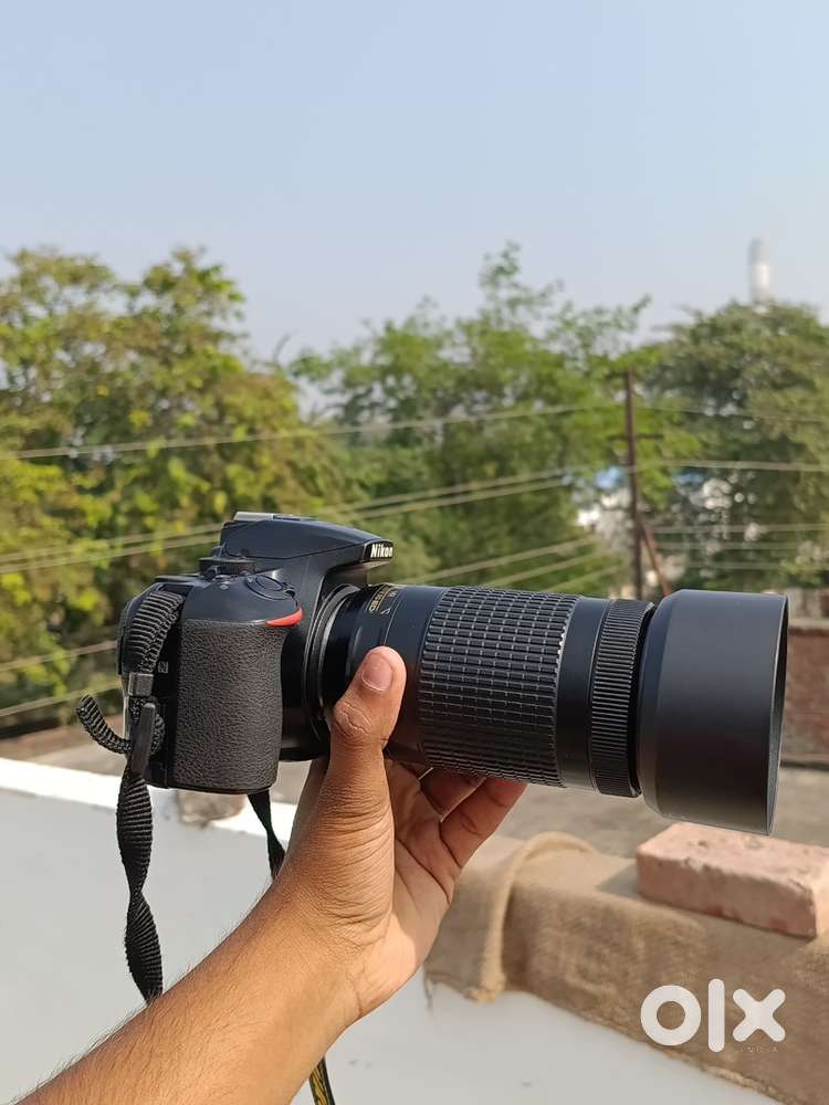 Nikon DSLR D5600 with 70-300 lens