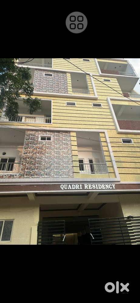 Im selling my flat v low price urgent sale