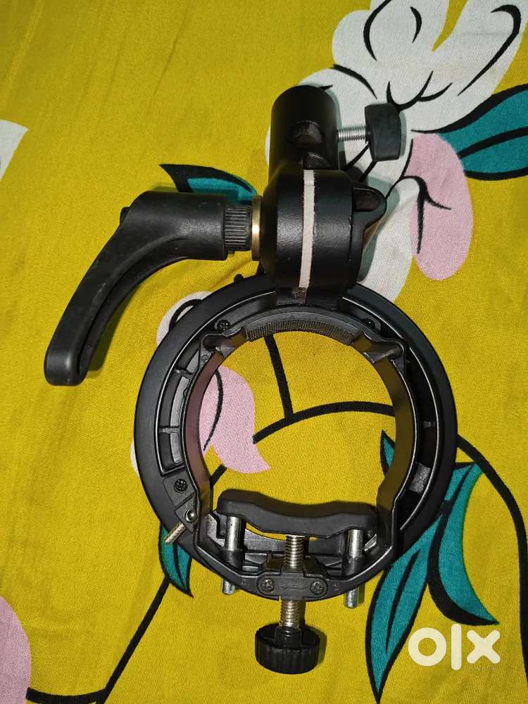 Digitech Soft Box With Bracket
