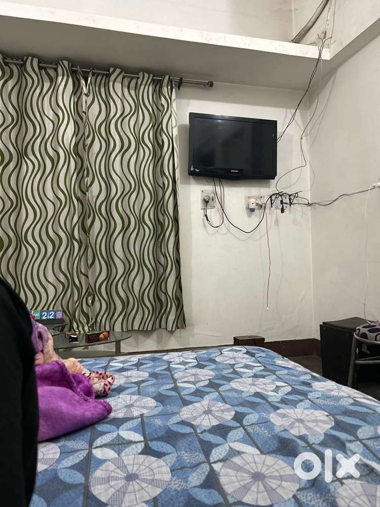 Rent room in allahapur