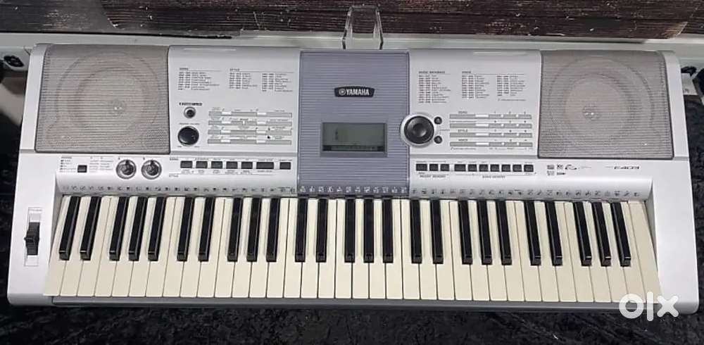 Want to sell my yamaha psr 403 keyboard, very good condition,