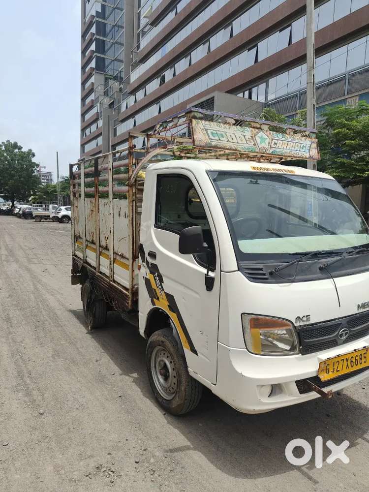 Tata ace mega. Chotahathi. Chota hathi. છોટા હાથી