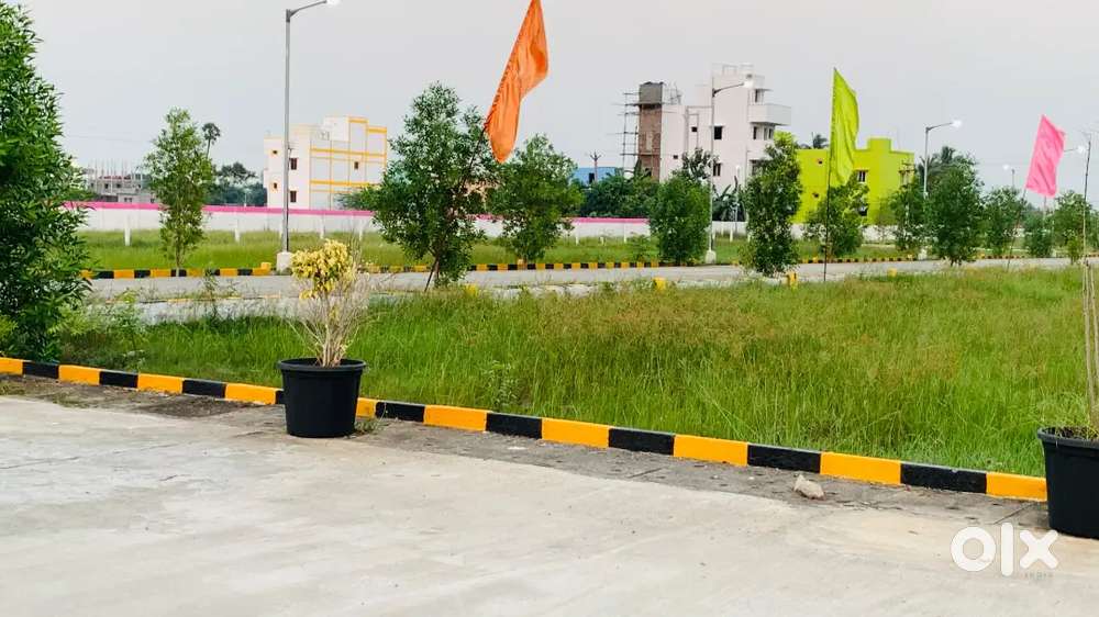 பல government project நடந்திட்டுஇருக்கும் நம்ம ஸ்ரீபெரும்புதுரில் plot