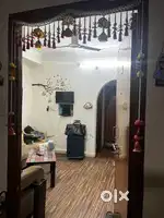 Flat for rent in New Palasia