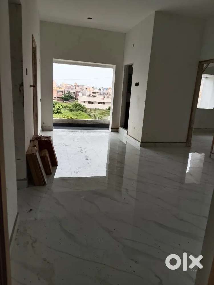 Metha nagar nr Sevanthi CBSC School prime location red bricks-hurryup!