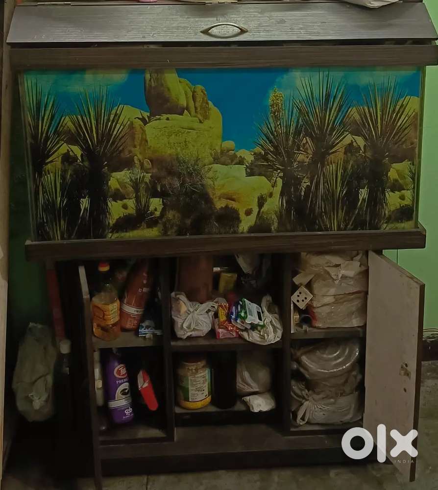 AQUARIUM & ALL ACCESSORIES 40inch WIDTH 25inch HEIGHT & WOODEN CABINET