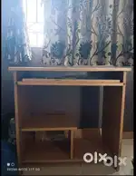 Computer table