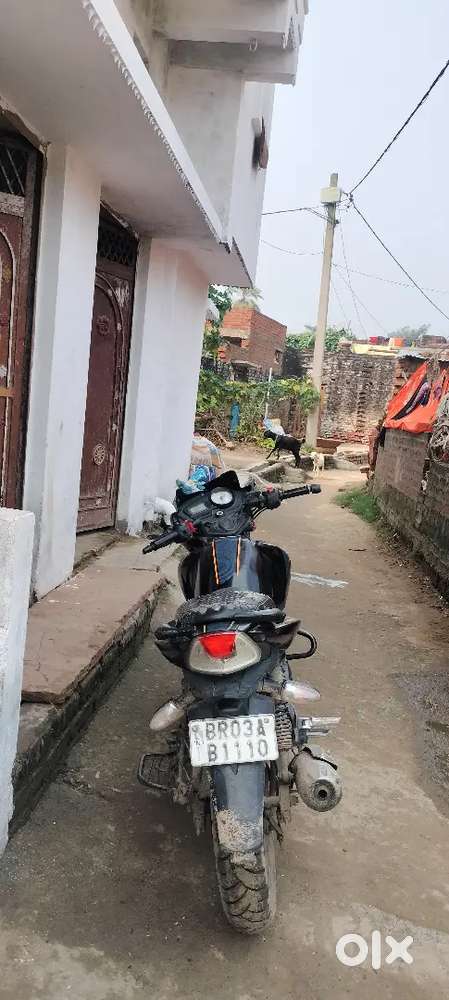 हमे दुसरा न्यू बाइक पसंद आई है