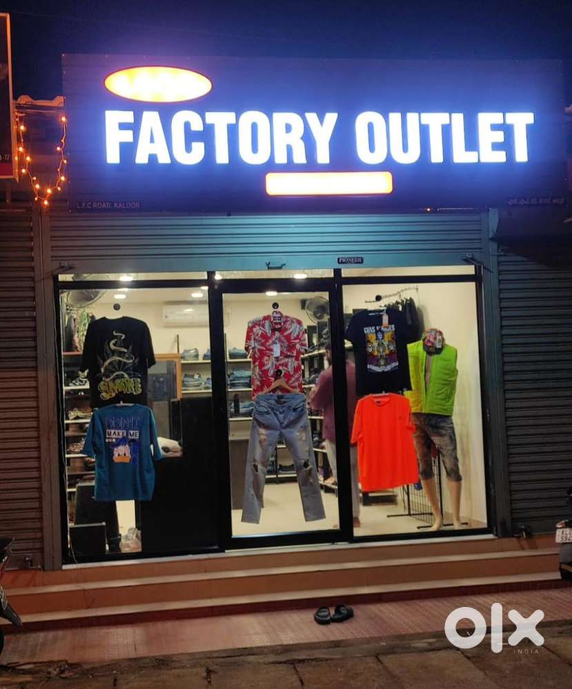 Shop manager come shop sales