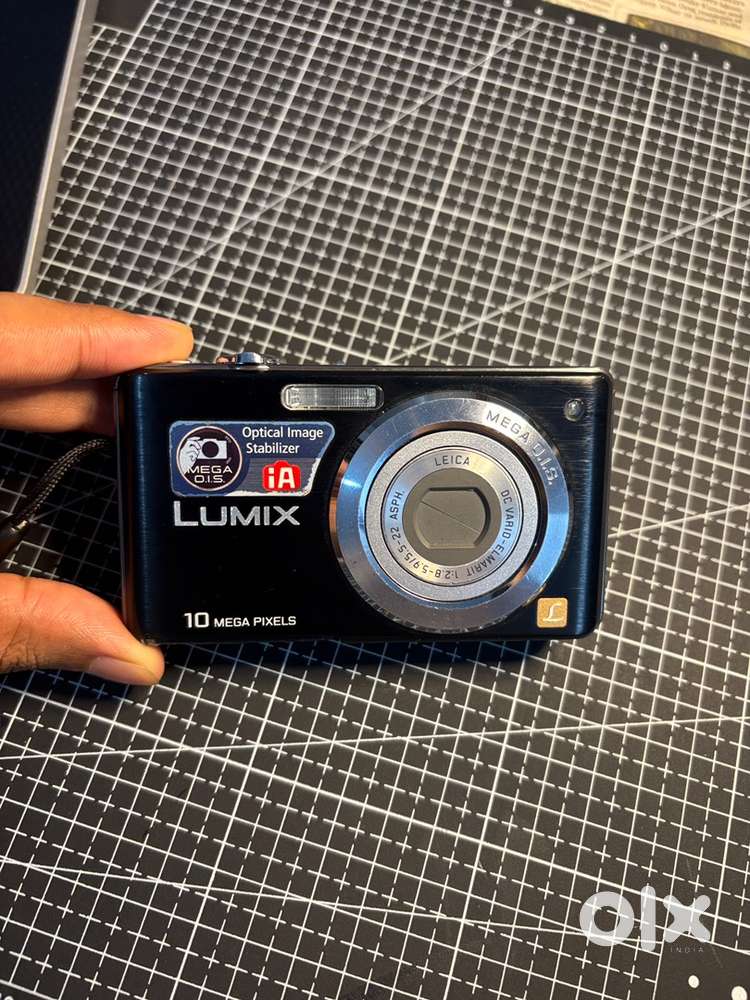 Vintage Panasonic Lumix 10MP Digital Camera