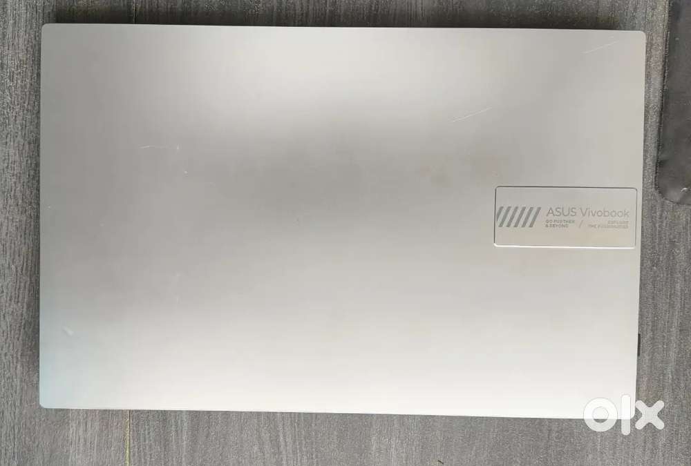 ASUS Vivobook Laptop (Excellent Condition)