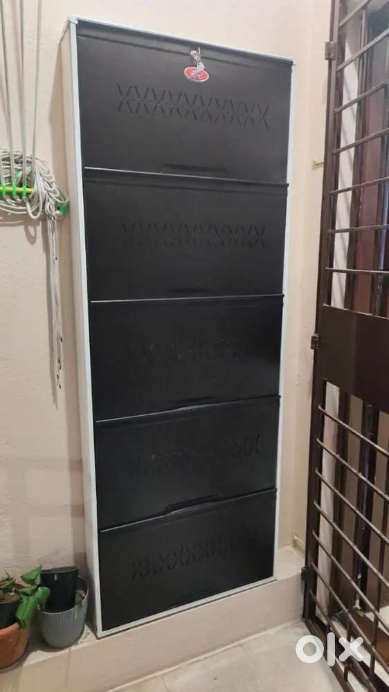Brand New - 5 Shelves Jumbo Shoe Cabinet with COD