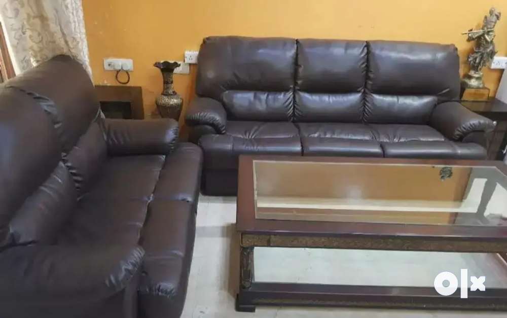 Designer Sofa Set (7 Seater) with Center Table