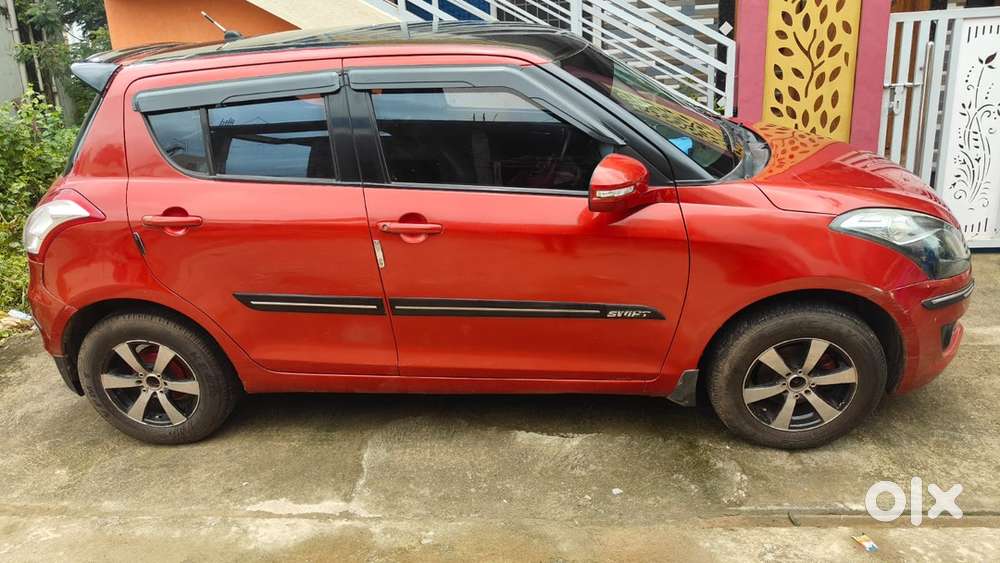Maruti Suzuki Swift 2013 Diesel 111000 Km Driven