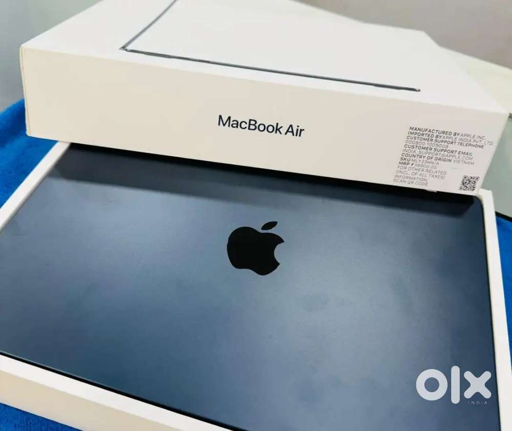 Apple Mackbook M2 8/256