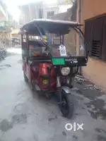 Mayuri electric e-riksha