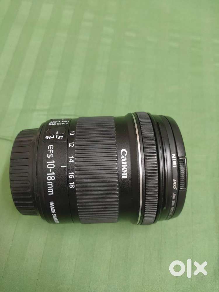 Canon zoom lens EF-S 10-18MM 4.5-5.6 IS STM